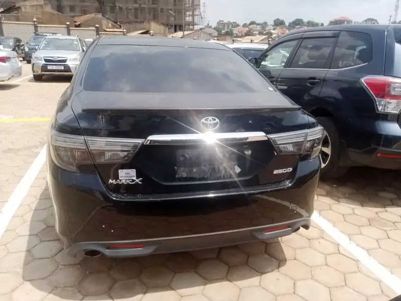 Toyota Mark X   - 2012