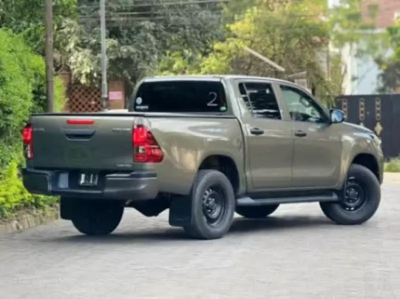 TOYOTA Hilux   - 2021