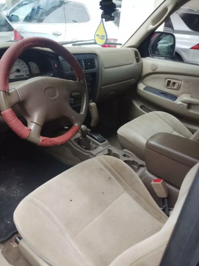 Toyota Tacoma   - 2011