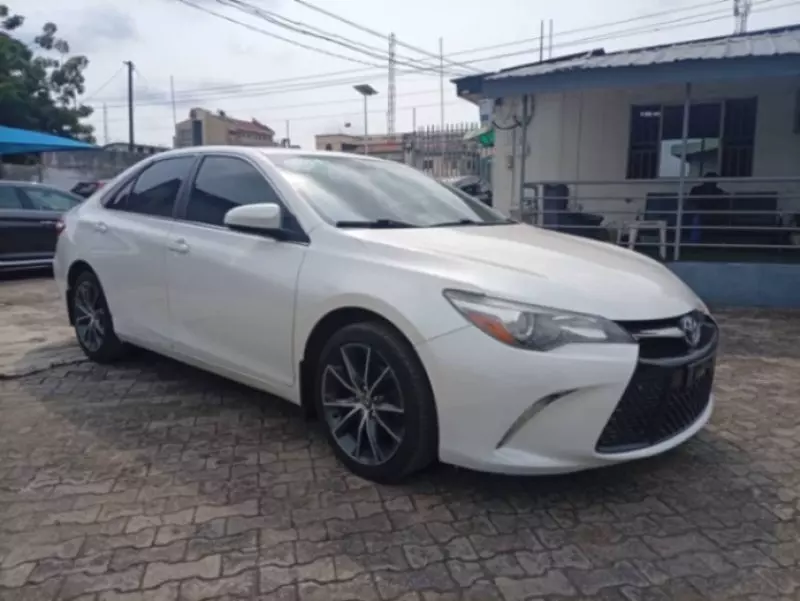 TOYOTA Camry   - 2015