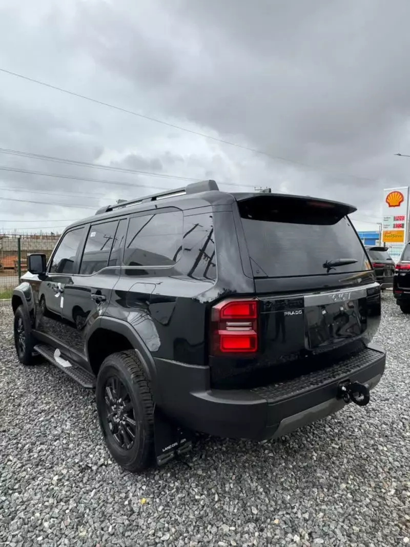 Toyota Landcruiser Prado   - 2025