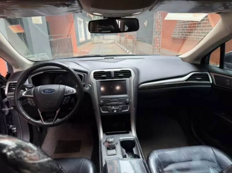Ford Fusion   - 2019
