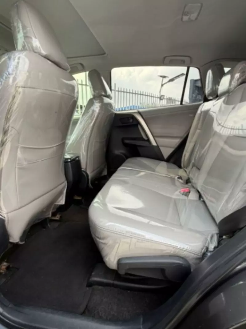 Toyota RAV4   - 2013