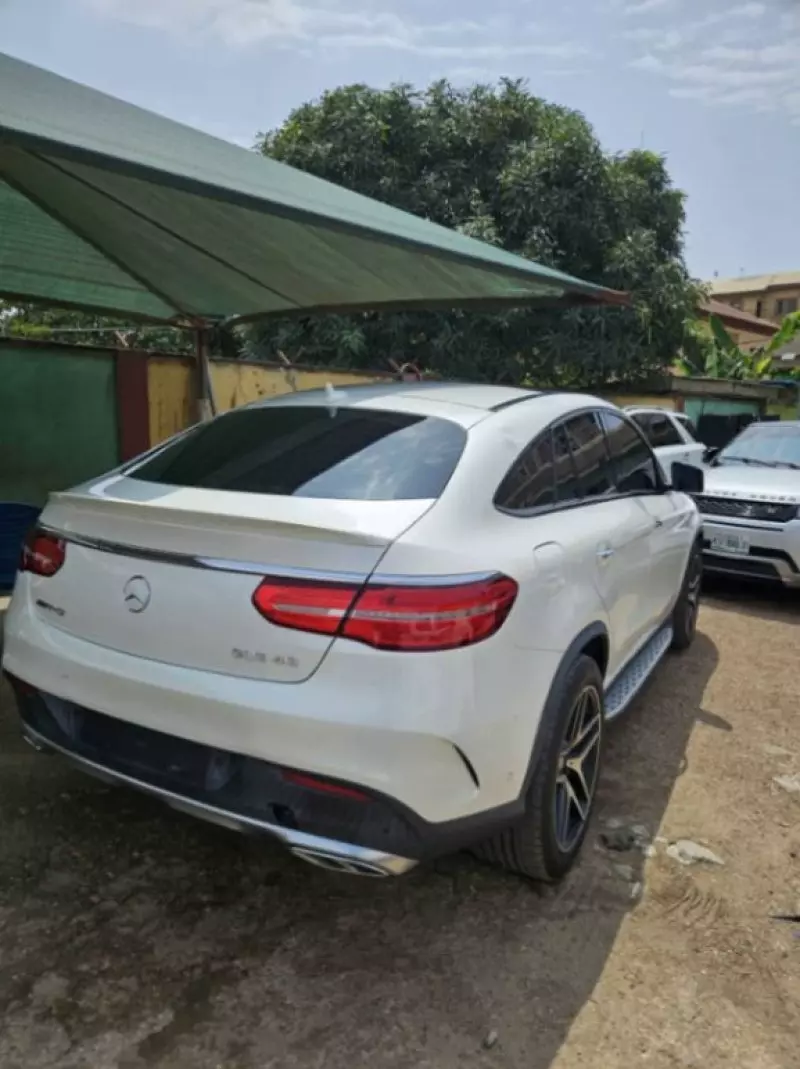Mercedes-Benz GLE 43 AMG   - 2016