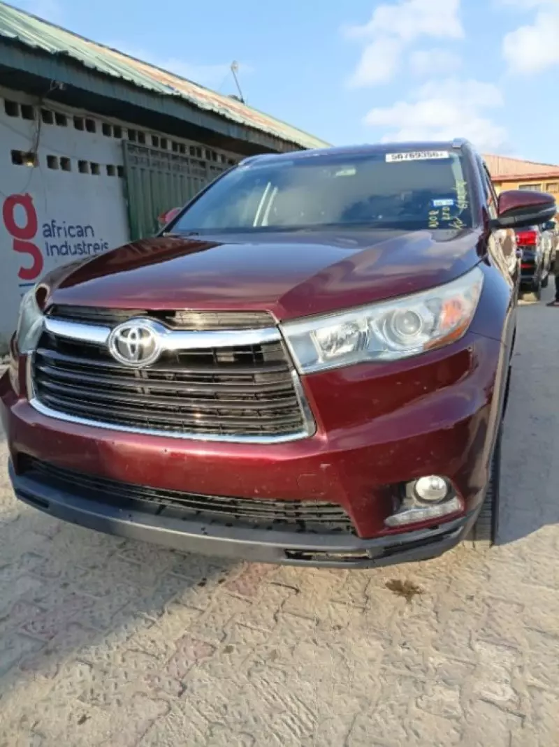 TOYOTA Highlander   - 2014