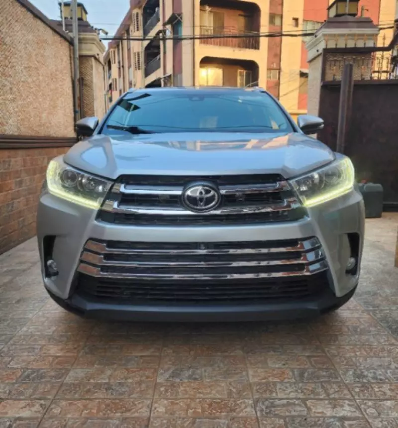Toyota Highlander   - 2018