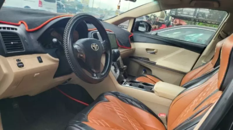 TOYOTA Venza   - 2012