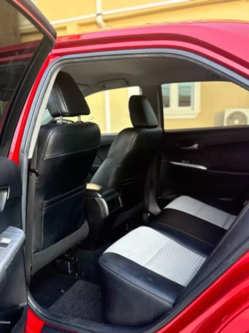 TOYOTA Camry - 2014
