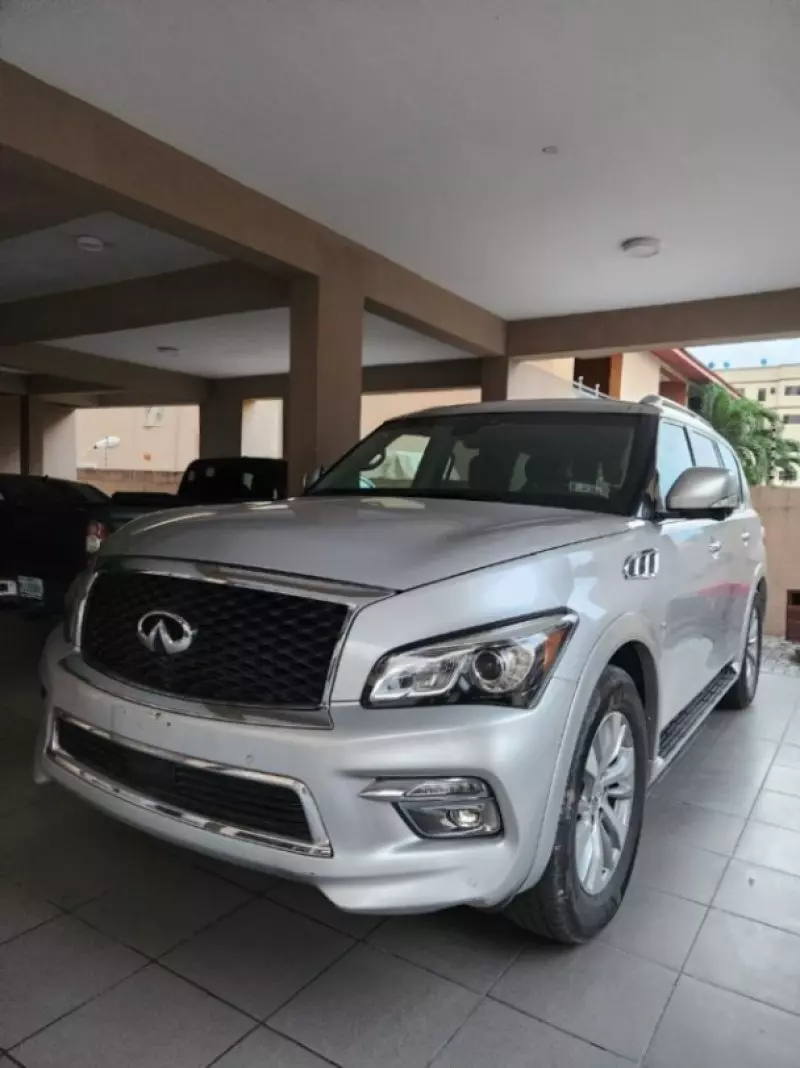 Infiniti QX80   - 2017