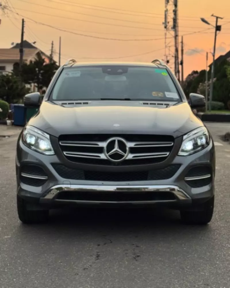 Mercedes-Benz GLE-Class   - 2017