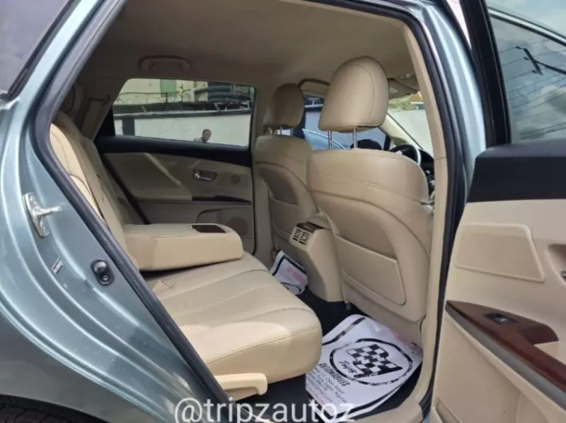 Toyota Venza   - 2010