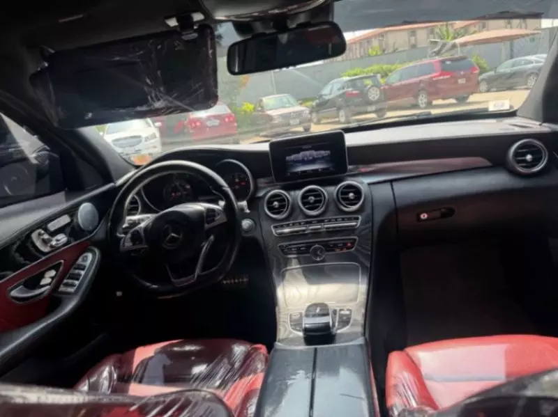 Mercedes-Benz C 300   - 2016