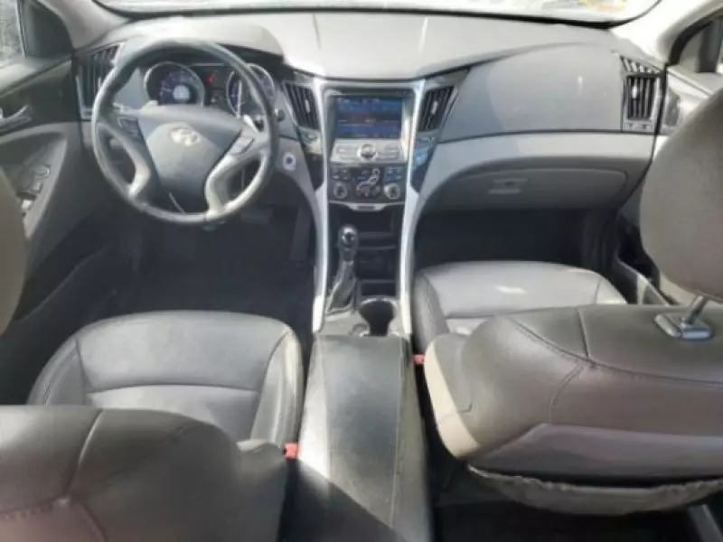 Hyundai Sonata   - 2012