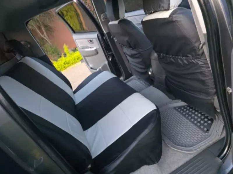 Toyota Hilux   - 2015