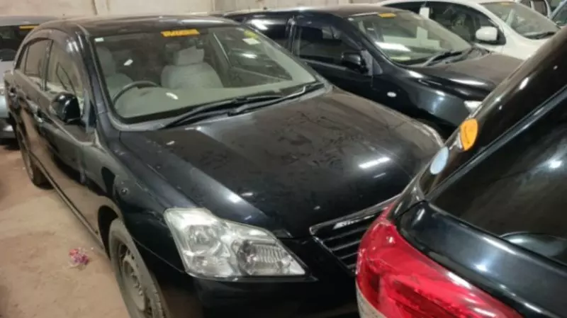 Toyota Premio    - 2010