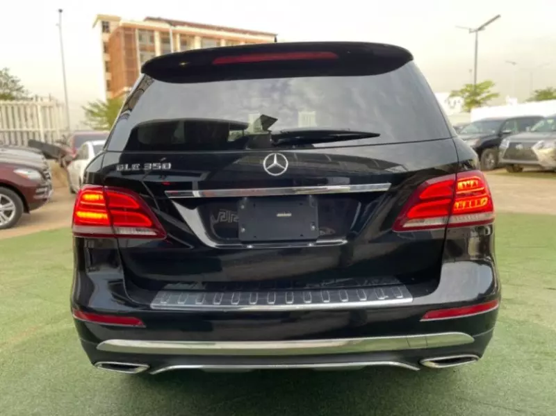 Mercedes-Benz GLE 350   - 2016