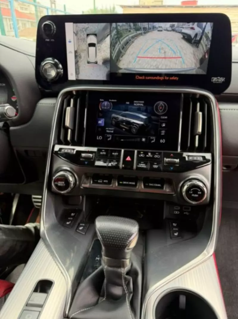 Lexus LX 600   - 2023