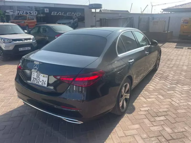 Mercedes-Benz C 180   - 2024