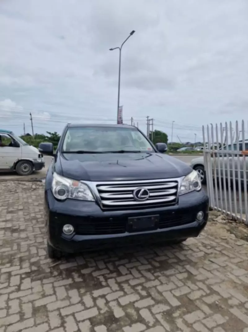 Lexus GX 460   - 2012