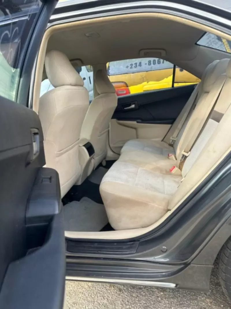 Toyota Camry   - 2012