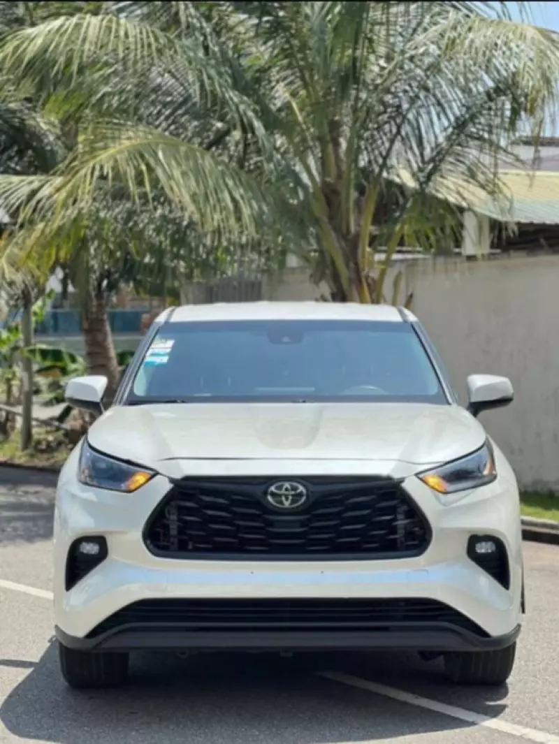 TOYOTA Highlander   - 2023