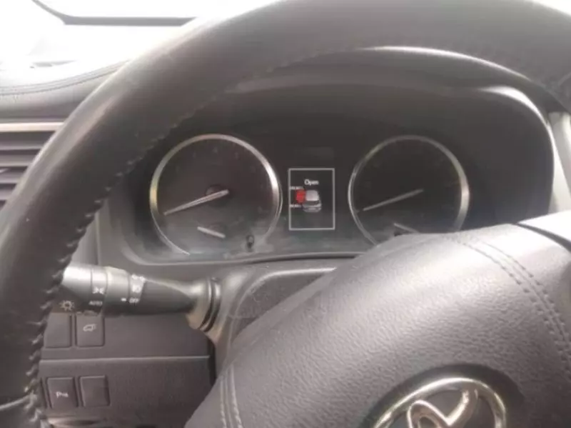 Toyota Highlander   - 2016
