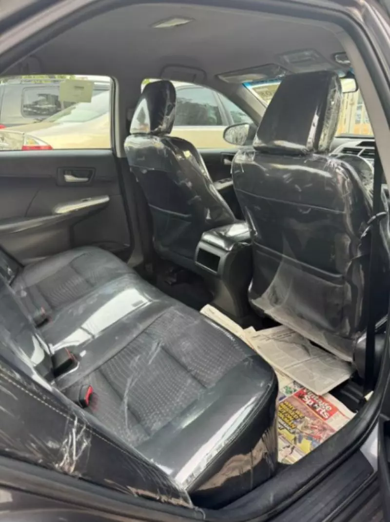 Toyota Camry   - 2012