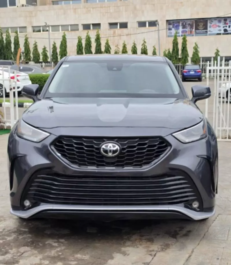 Toyota Highlander - 2021