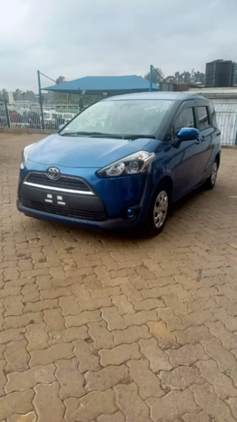 Toyota Sienta   - 2018
