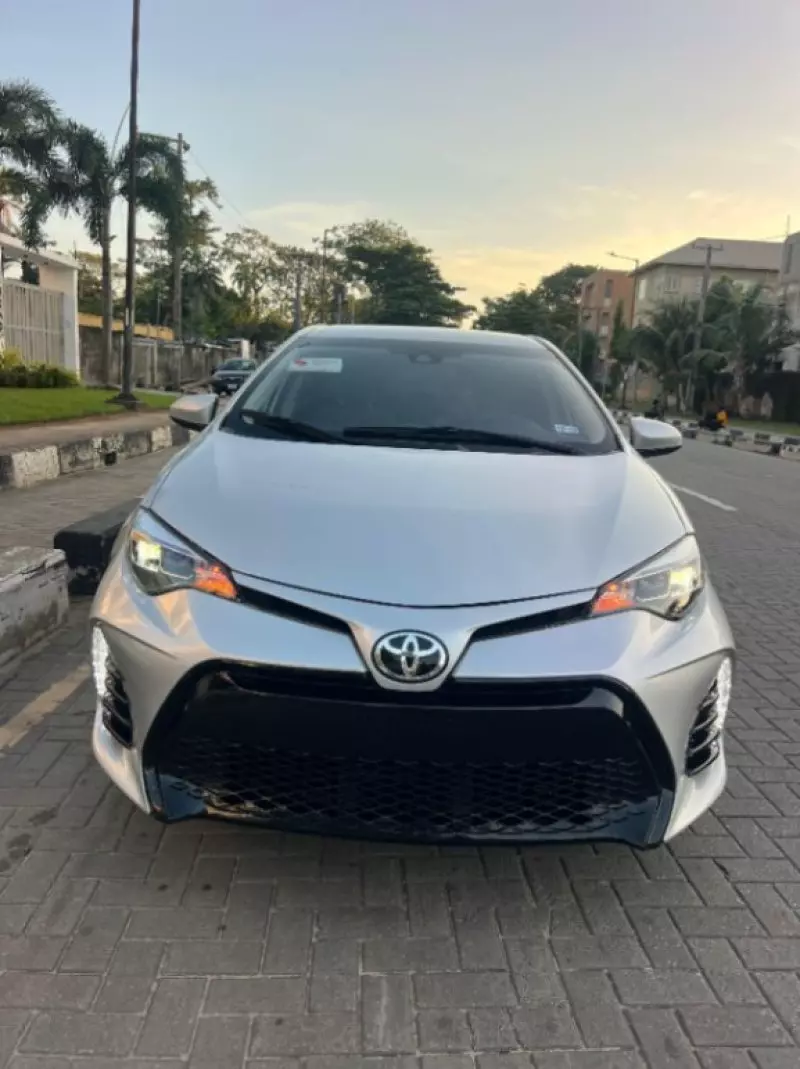 Toyota Corolla   - 2018