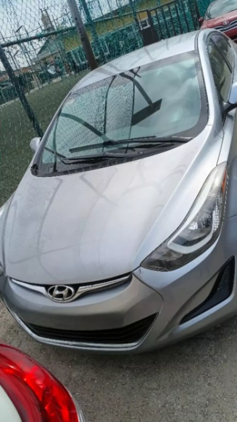 Hyundai Elantra   - 2016