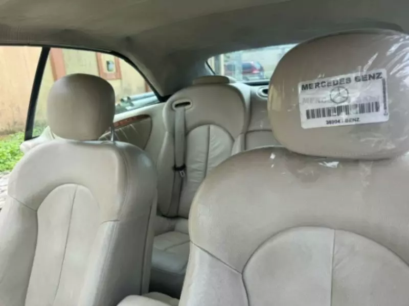 Mercedes-Benz CLK 350   - 2012