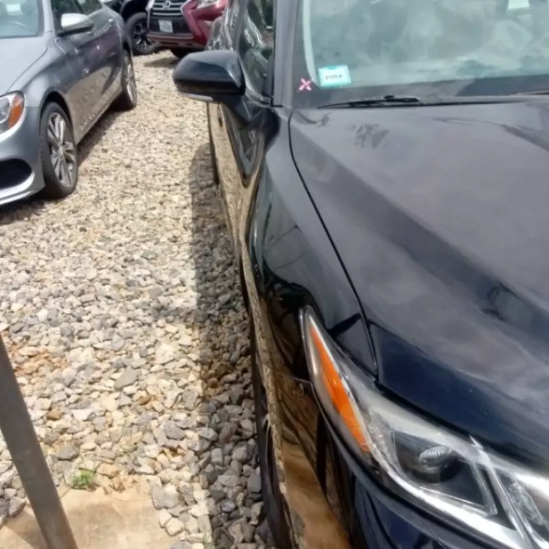 TOYOTA Camry - 2018