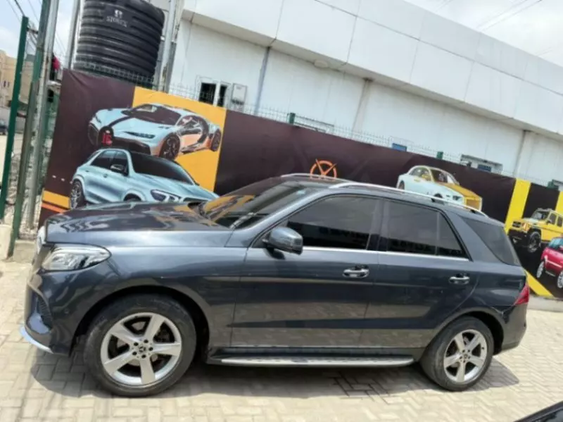 Mercedes-Benz GLE 350   - 2016