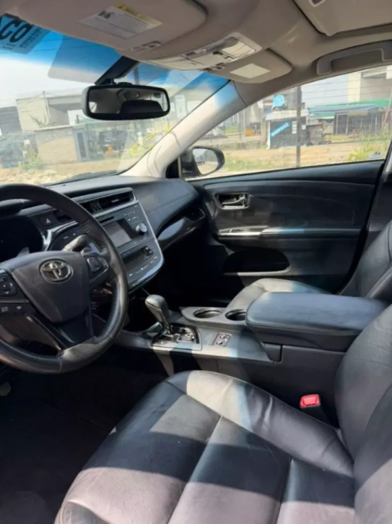 Toyota Avalon - 2014