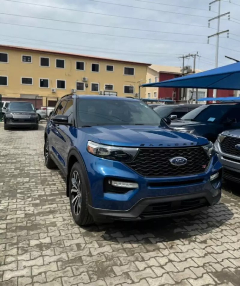 Ford Explorer   - 2020