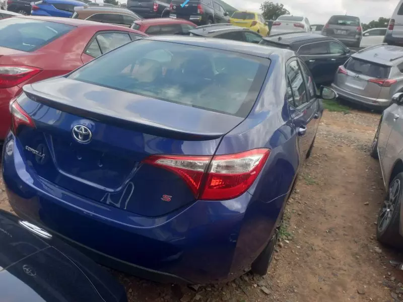 Toyota Corolla   - 2015