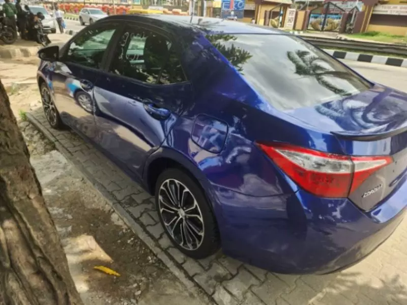 Toyota Corolla Sport   - 2016