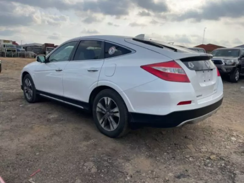 Honda Crosstour   - 2014