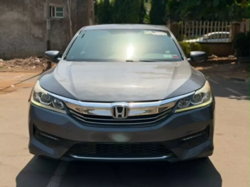 Honda Accord - 2017