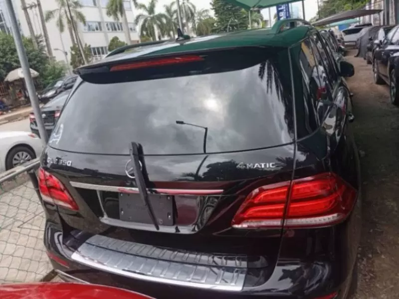 Mercedes-Benz GLE-Class   - 2016