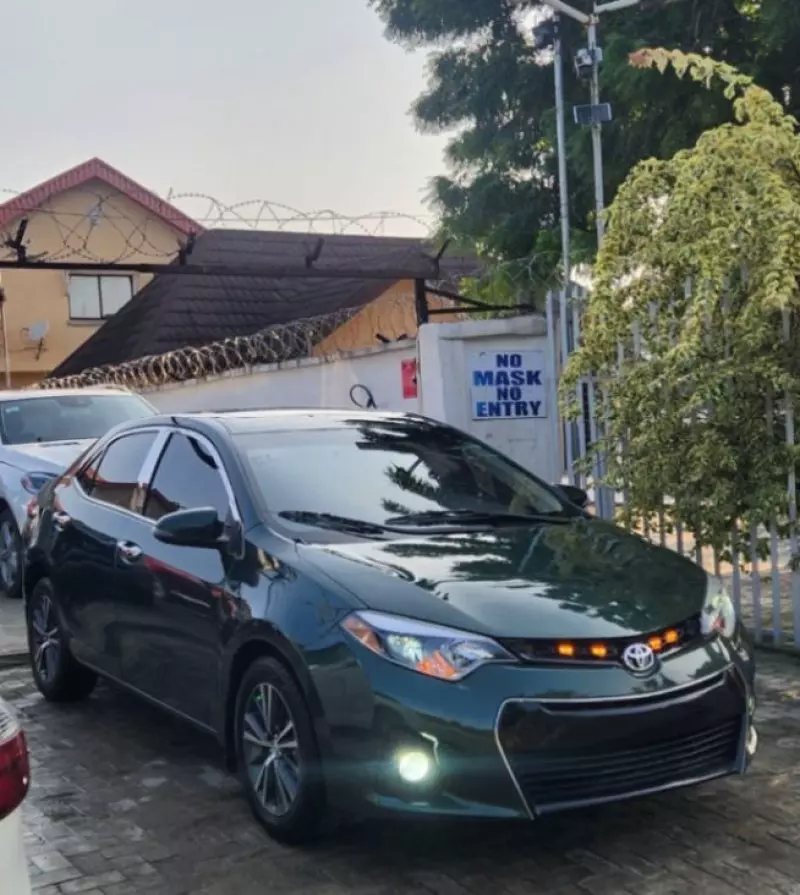TOYOTA Corolla   - 2016