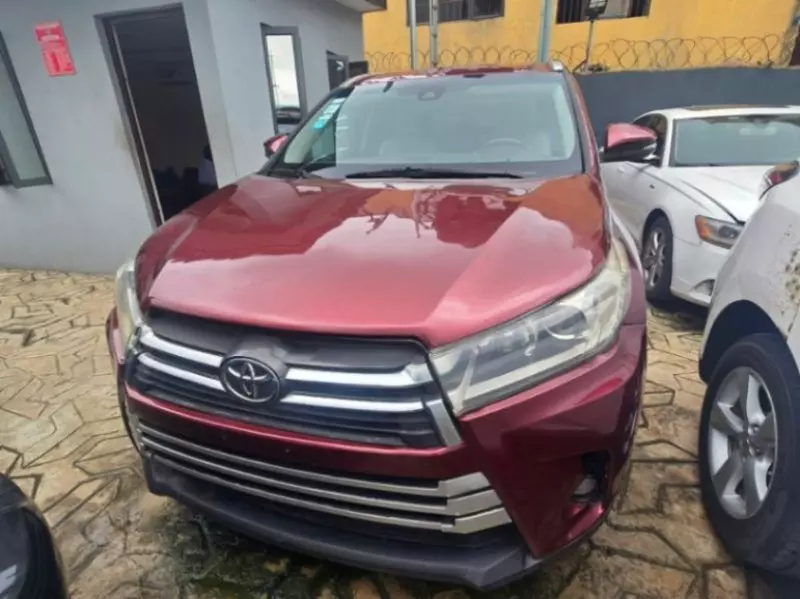 TOYOTA Highlander   - 2015