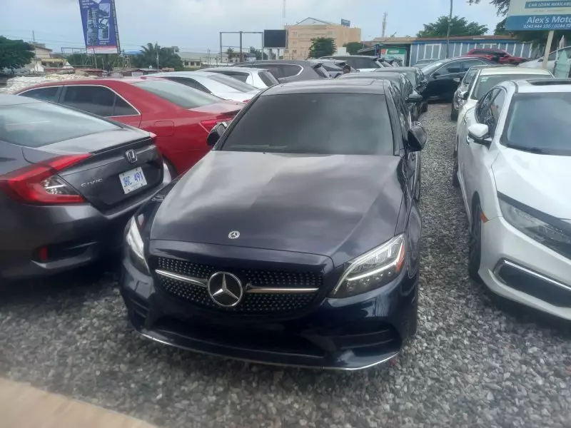 Mercedes-Benz C 300   - 2019