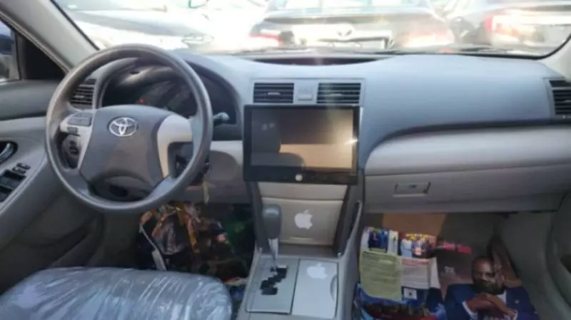 Toyota Camry - 2009