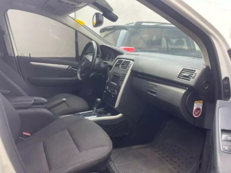 Mercedes-Benz B 200   - 2010