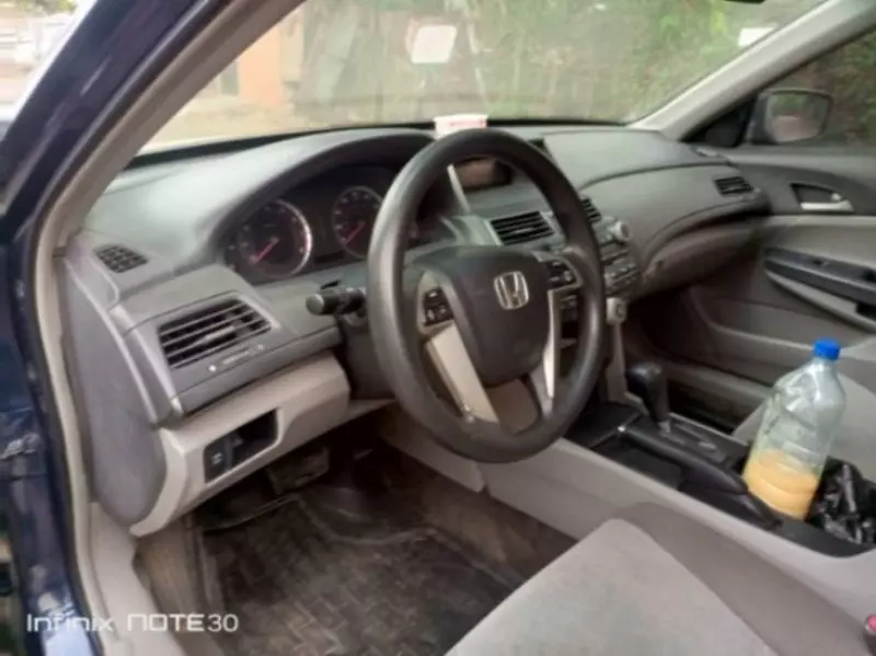 Honda Accord   - 2009
