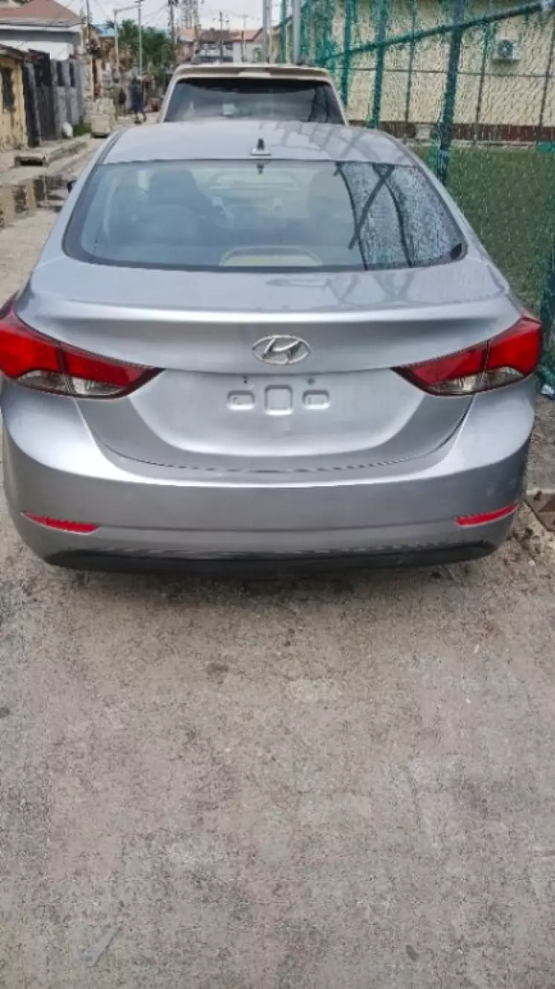 Hyundai Elantra   - 2016