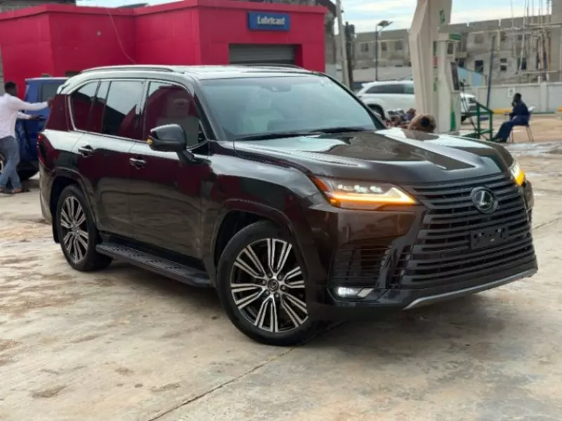 Lexus LX 600   - 2022