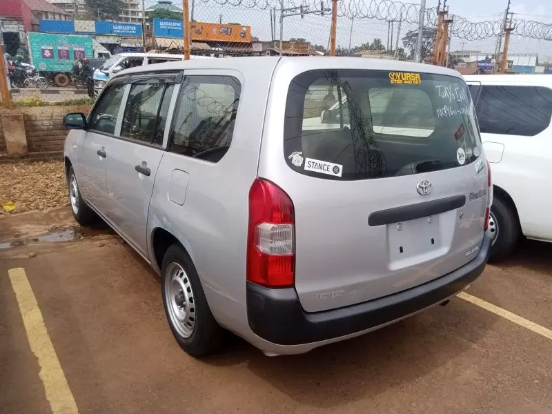Toyota Probox    - 2016